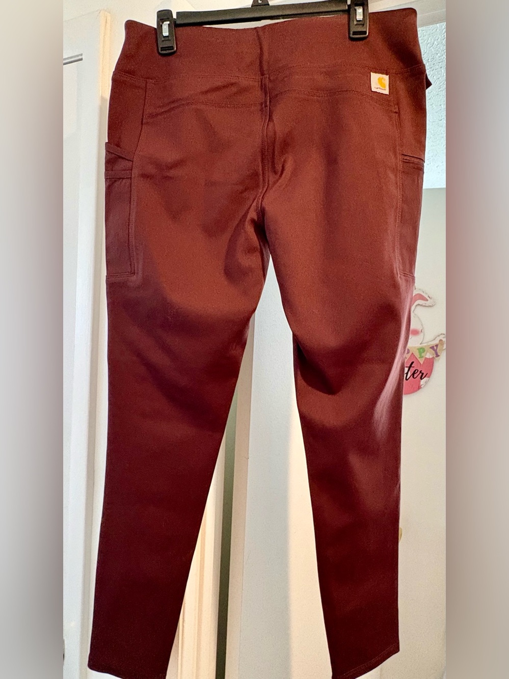 Like new! Women’s Large Carhartt Leggings in Deep Burgundy - Picture 2 of 6